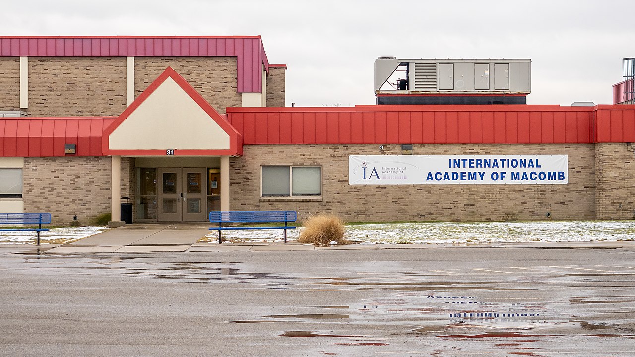 the entrance of the international academy of macomb, michigan